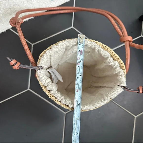 H&M Tan and Brown Woven Crossbody Bag - Picture 5 of 6